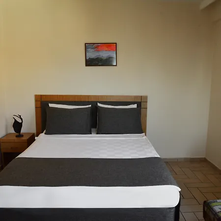 Atak Hotel 2*
