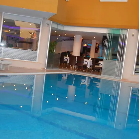 Hotel Atak 2*