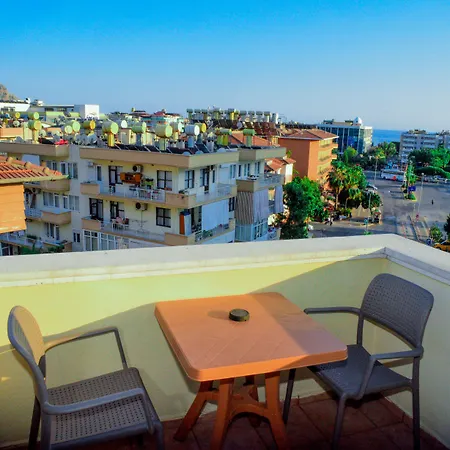 Hotel Atak 2*
